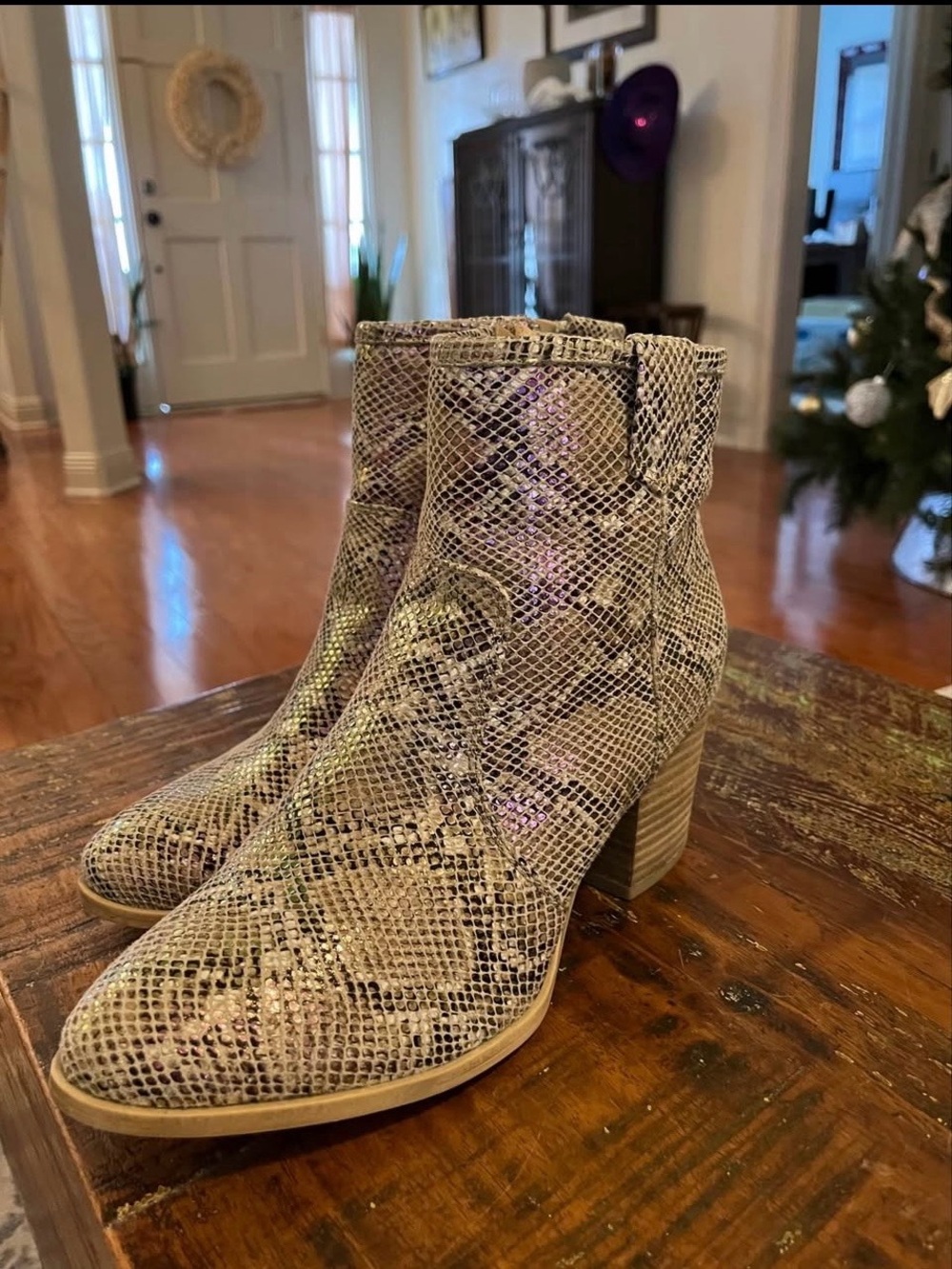 Very G Beige Snake-Print Ankle Boots